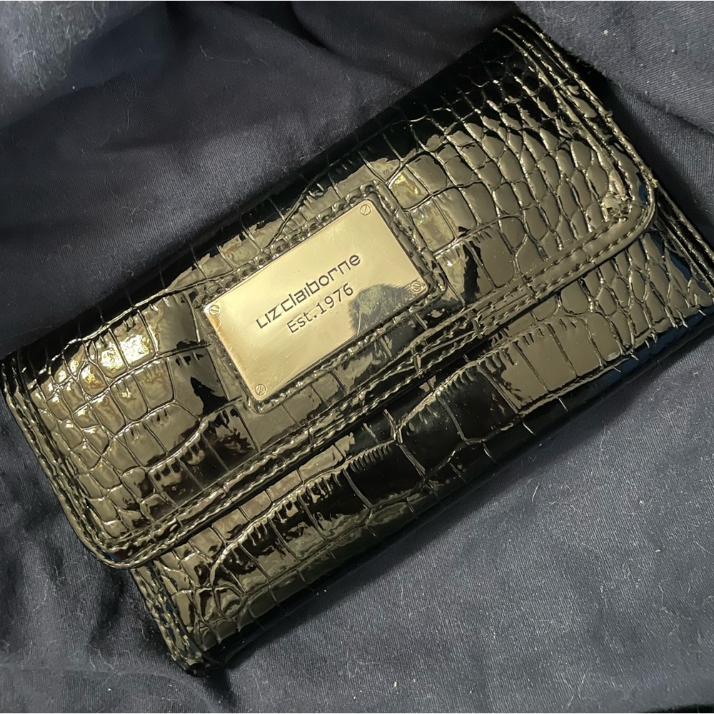 Liz Claiborne wallet